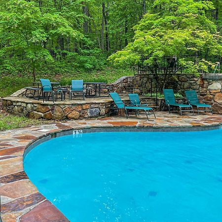 Chalet W Hot Tub, Large Deck, Grill, & Fast Wifi Berkeley Springs Exterior photo